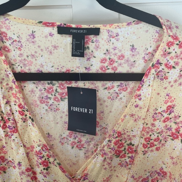 NWT Forever 21 Faux Wrap Dress - Picture 3 of 3